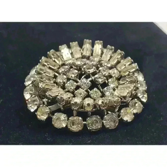Vintage Brooch Rhinestone Rhodium Plate Austria Statement layered - Picture 1 of 11
